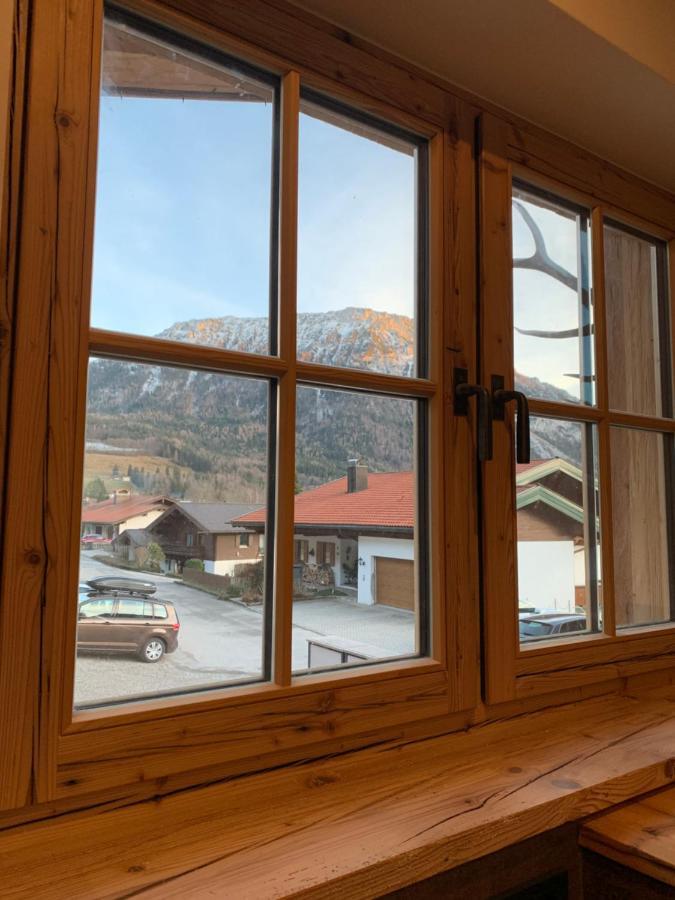 Chalet Bergsucht In Ruhpolding Bayern, Traumlage Am Sonnigen Suedhang, Kostenlose Parkplaetze, Schnelles Wlan, Ruhige Sackgasse, Netflix Inklusive Exterior photo